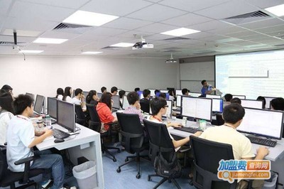 賦能未來(lái) IT教育培訓(xùn)與教育咨詢(xún)的雙輪驅(qū)動(dòng)